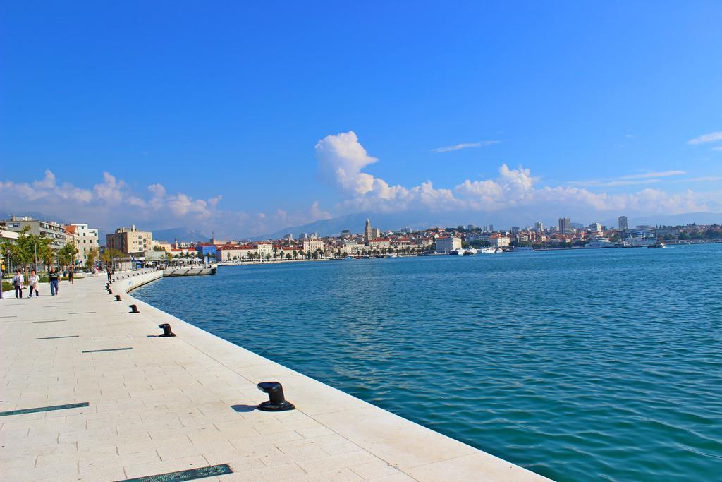 Classy Apartment Center Split Buitenkant foto