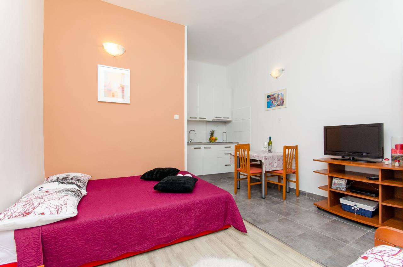 Classy Apartment Center Split Buitenkant foto