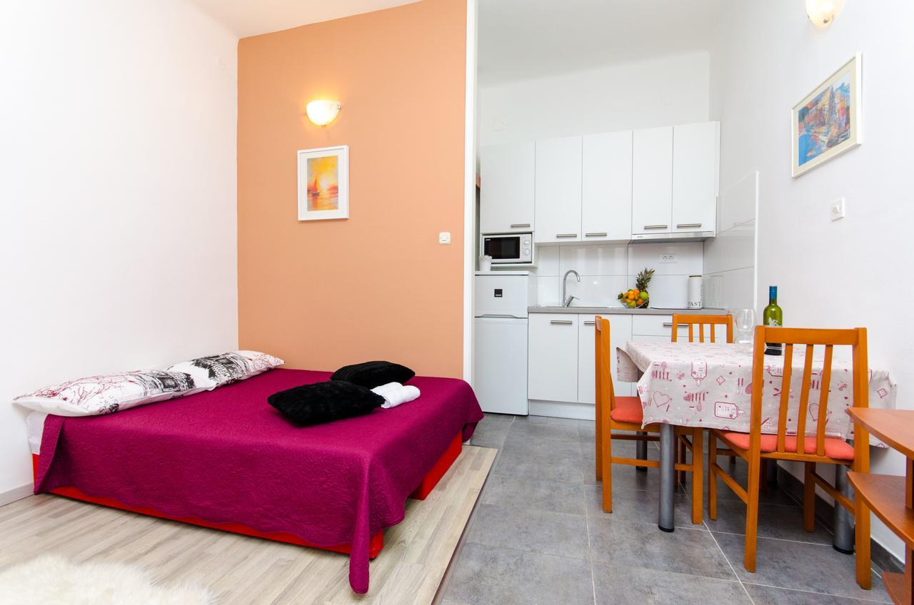 Classy Apartment Center Split Buitenkant foto