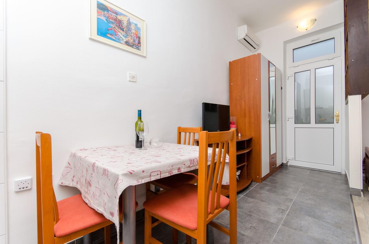 Classy Apartment Center Split Buitenkant foto