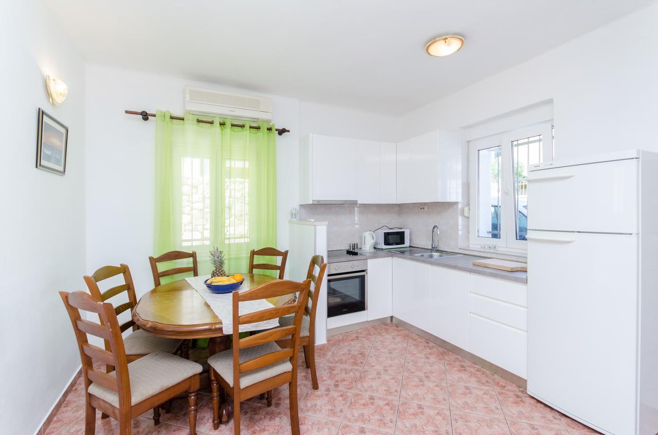 Classy Apartment Center Split Buitenkant foto